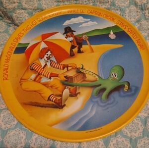 Vintage 1977 McDonald's Beach Adventure Plate